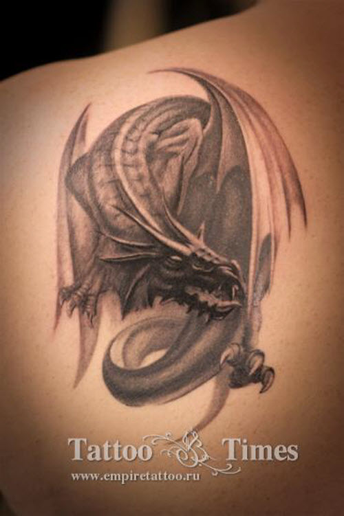 Фото тату дракона женское на лопатке - 8