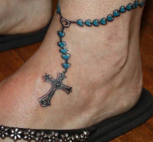 Фото тату крест на ноге девушки - 3