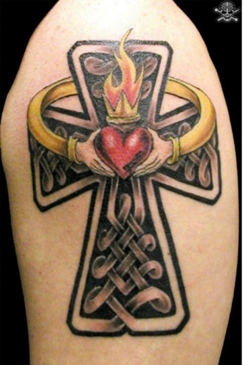 Кельтский крест тату для девушек фото - 1