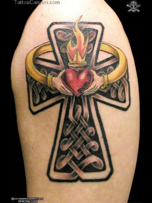 Кельтский крест тату для девушек фото - 3